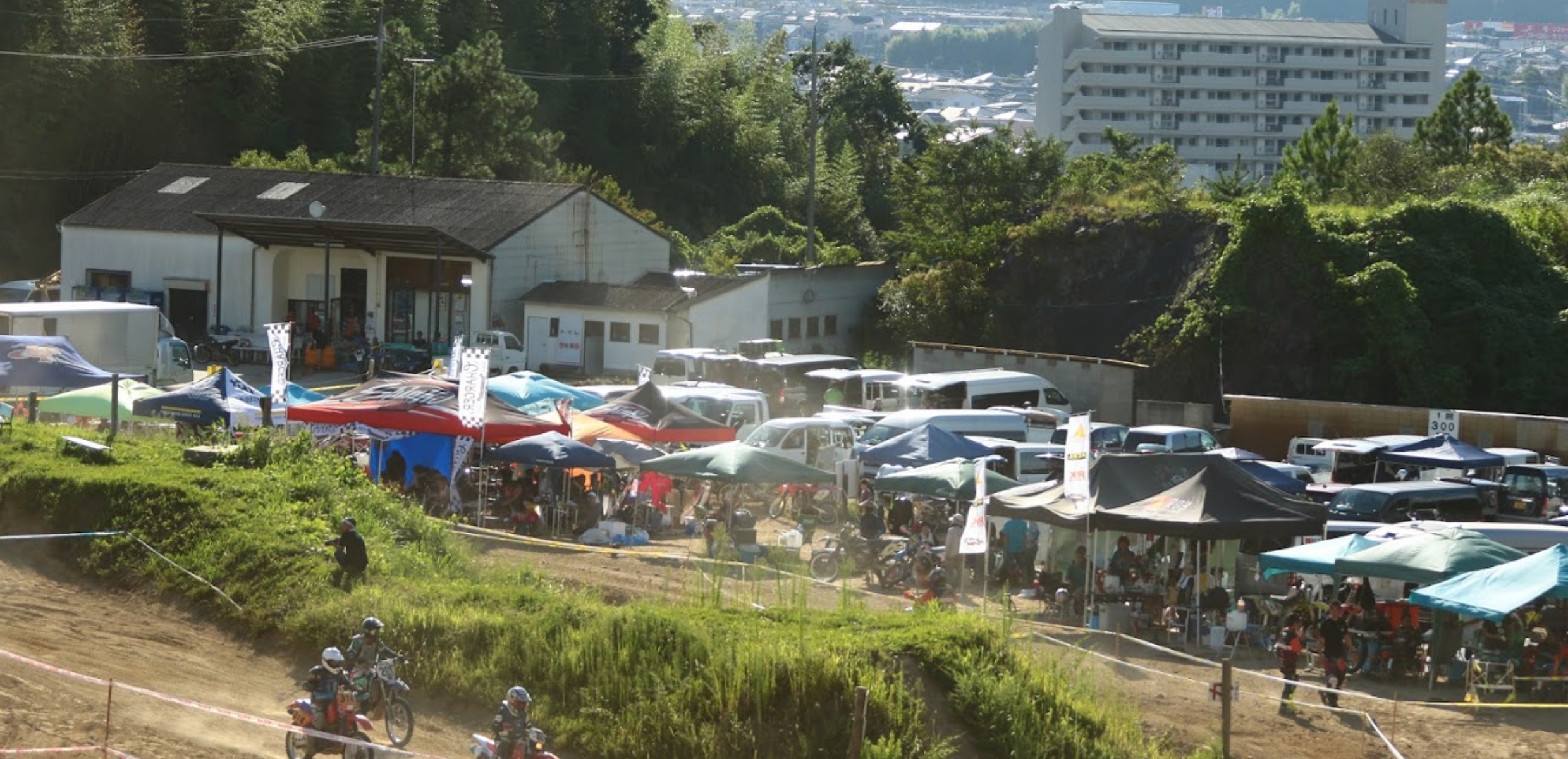 ACCESSメイン画像